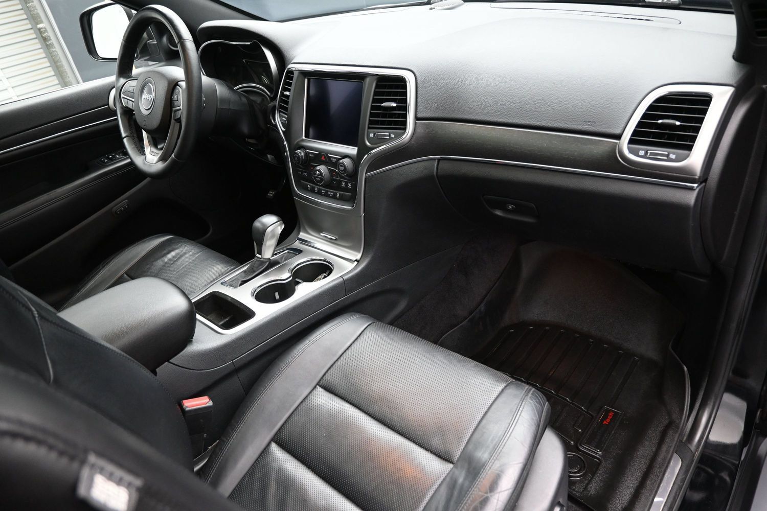 Used 2018 Jeep Grand Cherokee Limited w/ Luxury Group II RWD image 40