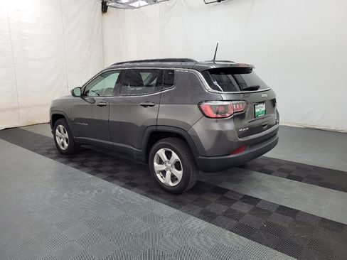 Used 2018 Jeep Compass Latitude AWD/4WD image 5