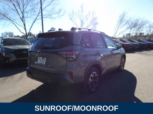 Used 2025 Subaru Forester Premium w/ Convenience Package #1 image 7