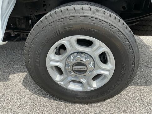 Used 2025 Ford F250 XLT w/ FX4 Off-Road Package AWD/4WD image 26