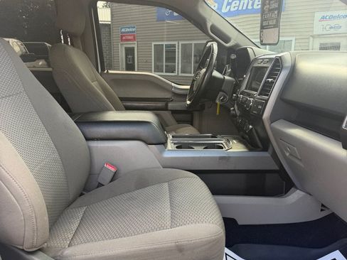 Used 2017 Ford F150 XLT w/ Equipment Group 302A Luxury AWD/4WD image 11