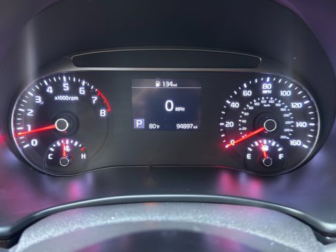 Used 2022 Kia Soul LX w/ Technology Package FWD image 17