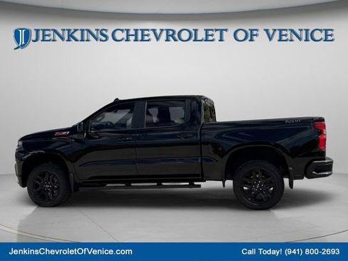 Used 2021 Chevrolet Silverado 1500 LT Trail Boss w/ Convenience Package II image 9