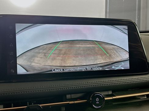 Used 2023 Nissan Ariya FWD image 23