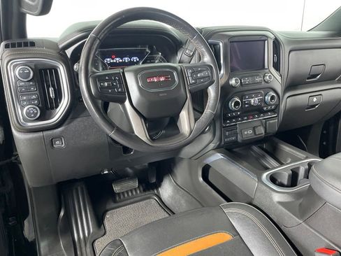 Used 2021 GMC Sierra 1500 AT4 w/ AT4 Premium Package AWD/4WD image 9