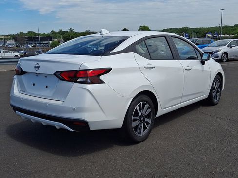 Used 2025 Nissan Versa SV FWD image 6