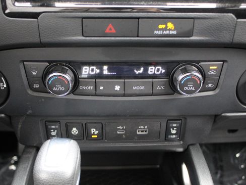 Used 2022 Nissan Frontier SV image 31