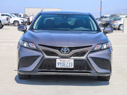 Used 2023 Toyota Camry SE FWD image 2