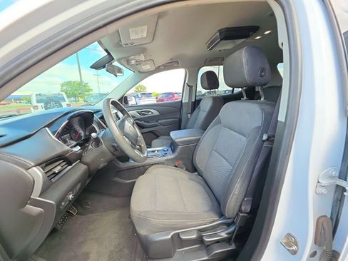 Used 2019 Chevrolet Traverse LS w/ LPO, Blackout Package FWD image 13