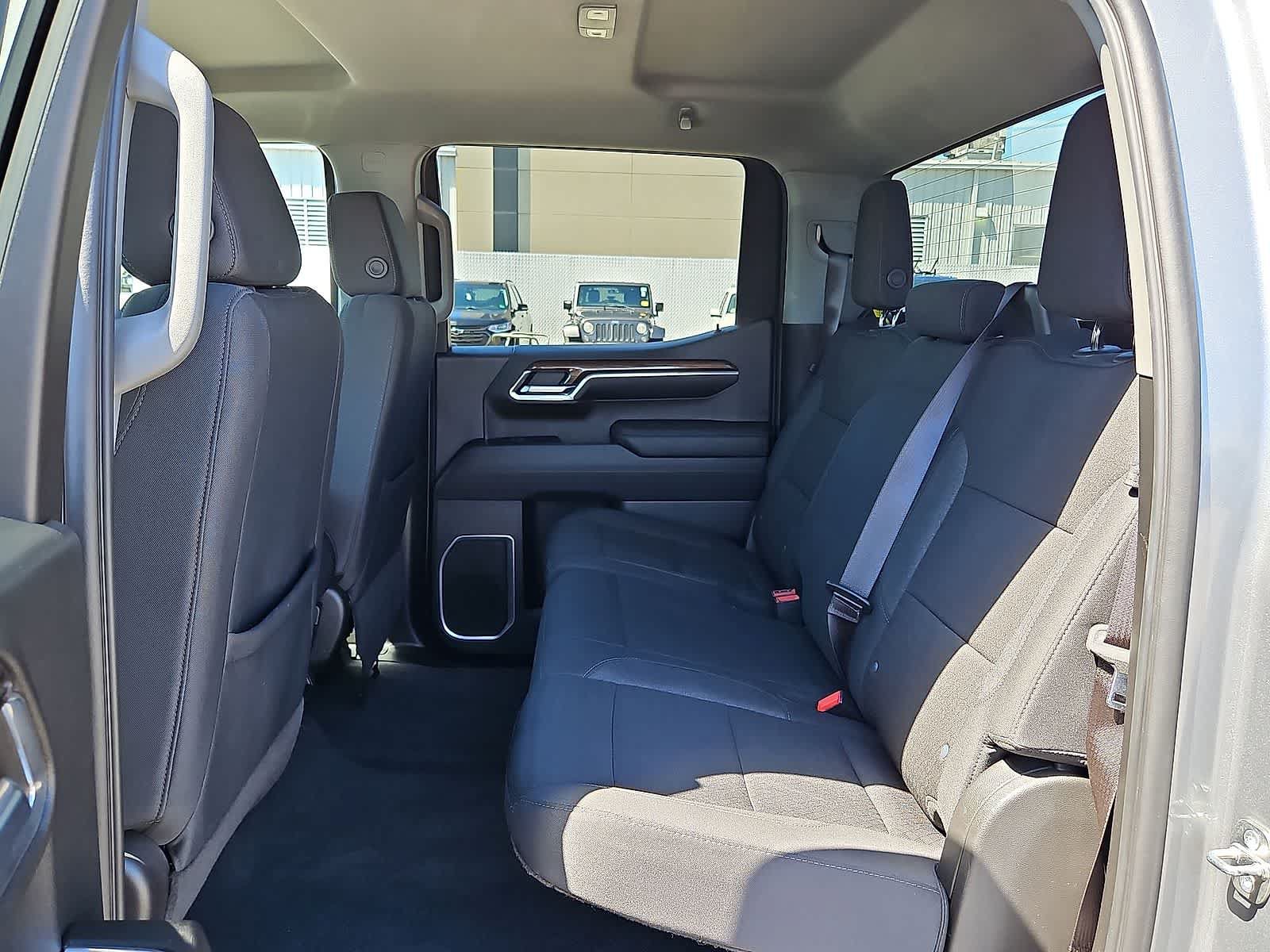 Certified 2024 Chevrolet Silverado 1500 LT AWD/4WD image 30
