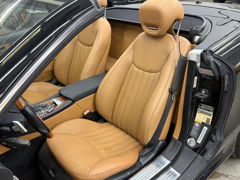 Used 2011 Mercedes-Benz SL 550 image 12