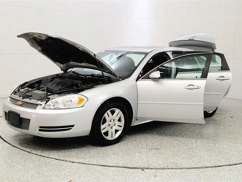 Used 2012 Chevrolet Impala LT w/ LT Sunroof Package FWD image 10