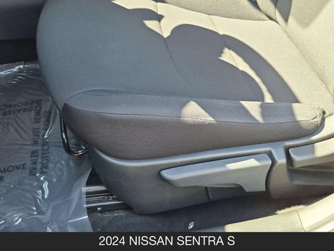 Certified 2024 Nissan Sentra S FWD image 15