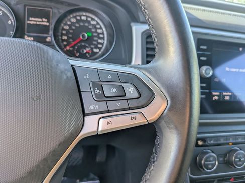 Used 2020 Volkswagen Atlas Cross Sport SE w/ Towing Package image 28