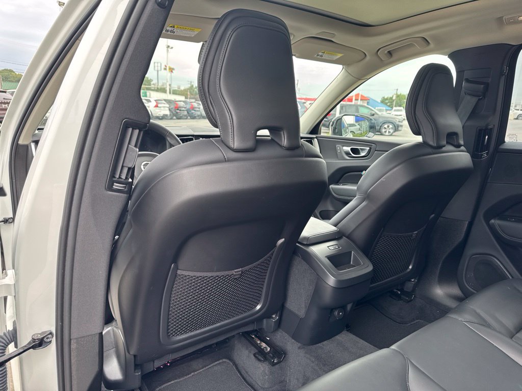 Used 2025 Volvo XC60 B5 Plus w/ Climate Package AWD/4WD image 22