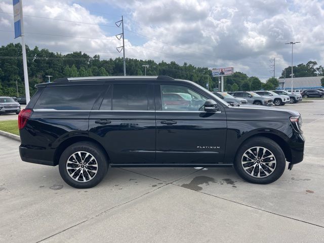 Used 2025 Ford Expedition Platinum AWD/4WD image 12