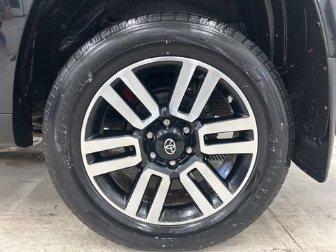 Used 2015 Toyota 4Runner 4WD image 7