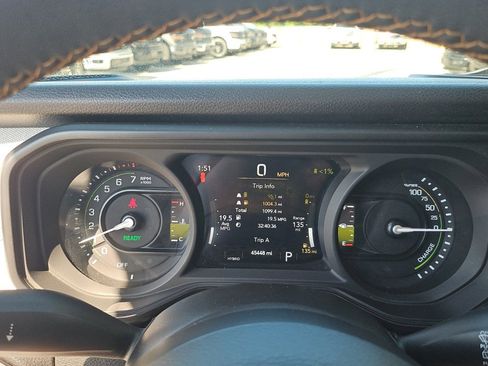 Used 2024 Jeep Wrangler Sport S image 15