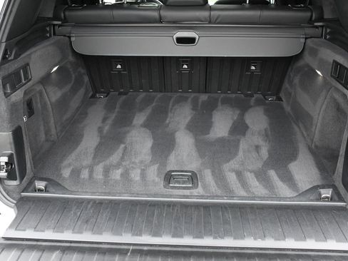 Used 2020 BMW X5 M50i w/ Executive Package image 22