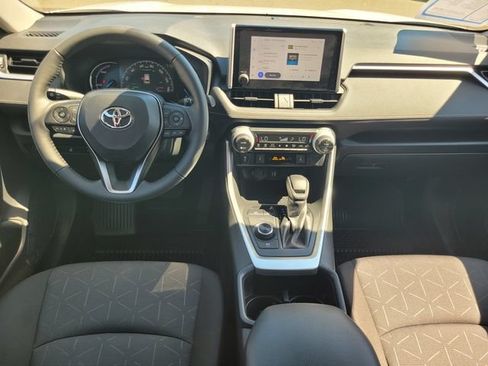 Used 2024 Kia Sportage EX FWD image 14