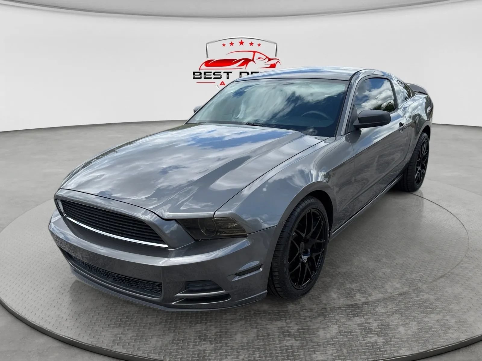 Used 2014 Ford Mustang Coupe RWD image 1
