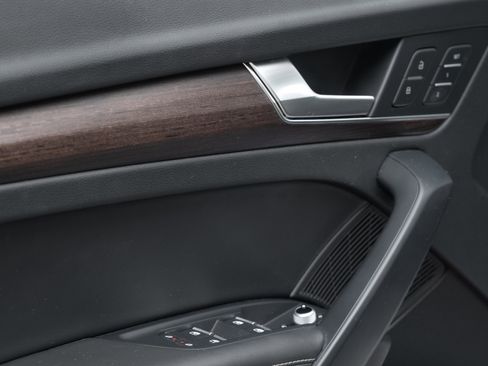 Certified 2023 Audi Q5 2.0T Premium Plus w/ Premium Plus Package image 21