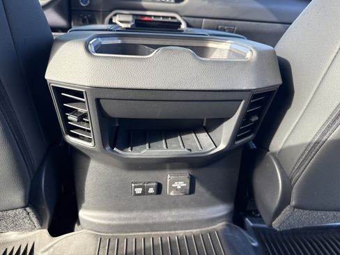 Used 2024 Toyota Tundra Limited image 42