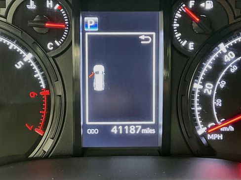 Used 2024 Toyota 4Runner SR5 RWD image 22