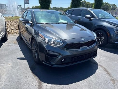 Used 2020 Kia Forte GT-Line w/ GT-Line Premium Package FWD image 3