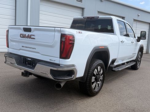 Used 2024 GMC Sierra 2500 SLT w/ SLT Premium Package AWD/4WD image 12
