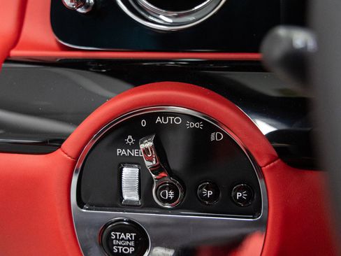 Used 2025 Rolls-Royce Ghost image 39