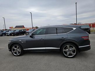 Used 2022 Genesis GV80 2.5T w/ Prestige Package 04 video 2