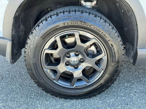 Certified 2025 Honda Pilot TrailSport image 15