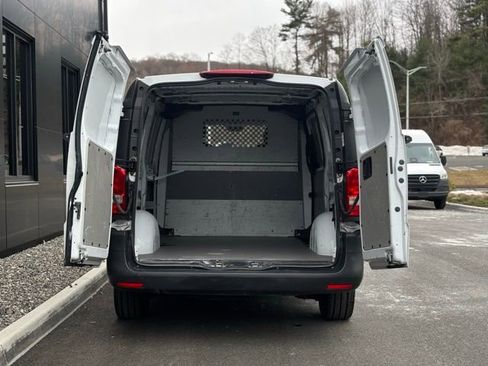 Used 2022 Mercedes-Benz Metris image 45