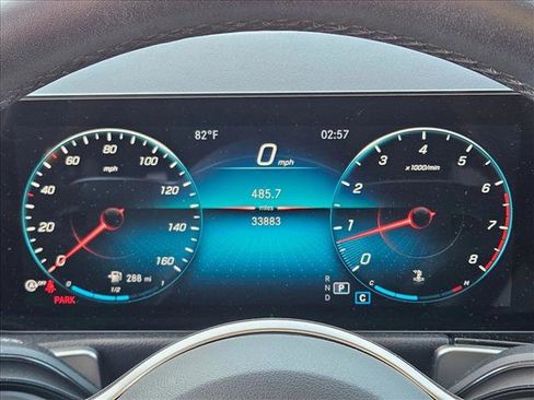 Used 2022 Mercedes-Benz GLB 250 image 11