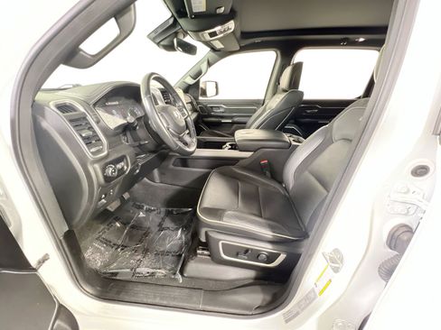 Used 2023 RAM 1500 Laramie AWD/4WD image 21