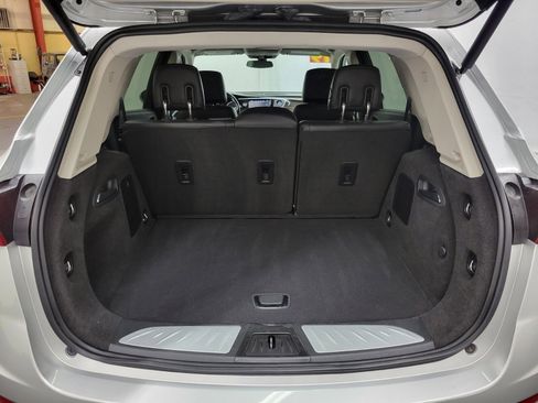 Used 2019 Buick Envision Essence image 10