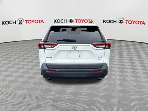Used 2020 Toyota RAV4 XLE Premium AWD/4WD image 7