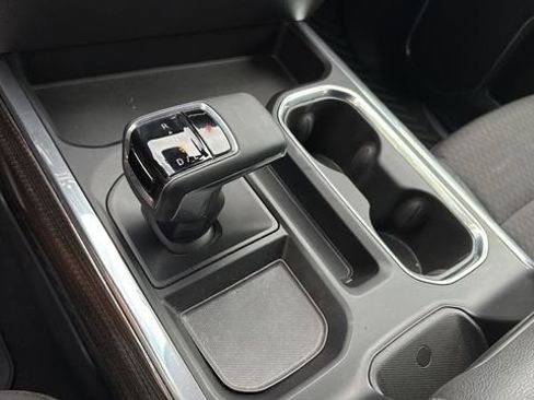 Used 2023 Chevrolet Silverado 1500 LT AWD/4WD image 29