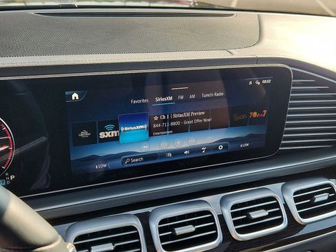Used 2025 Mercedes-Benz GLS 450 4MATIC image 15