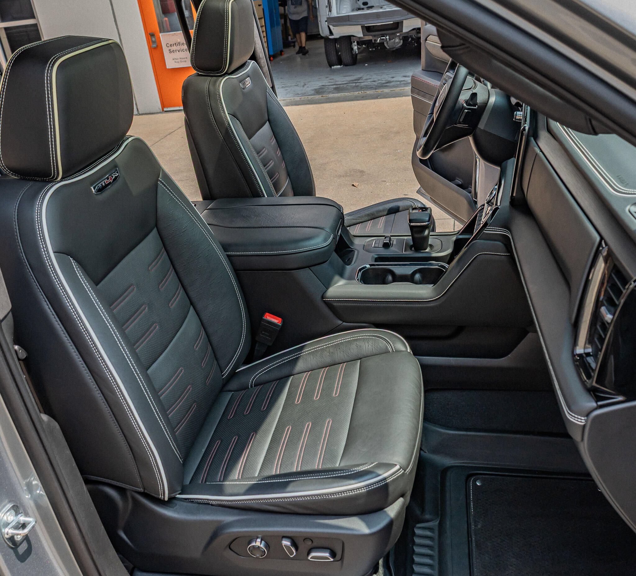 Used 2023 GMC Sierra 1500 AT4X AWD/4WD image 31