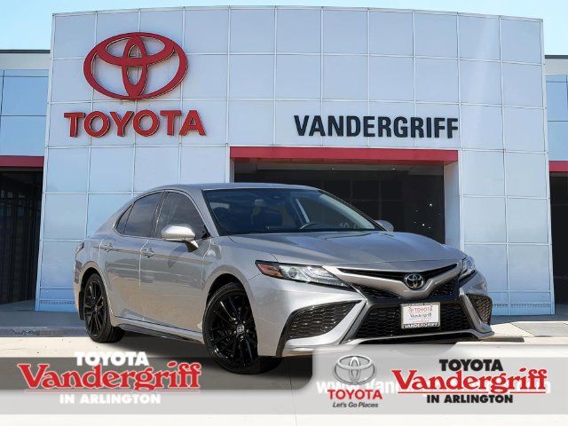 Used 2023 Toyota Camry XSE FWD image 1