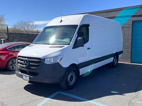 Used 2022 Mercedes-Benz Sprinter 2500 image 5
