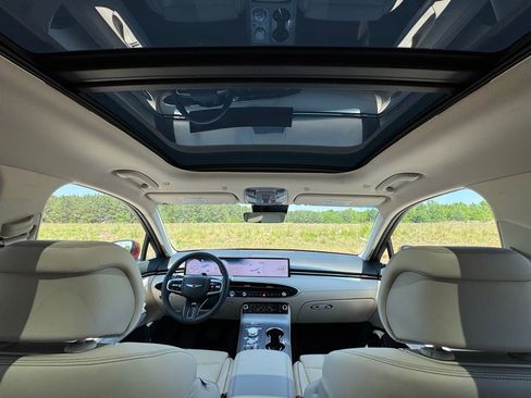 New 2026 Genesis GV70 2.5T Advanced AWD/4WD image 3