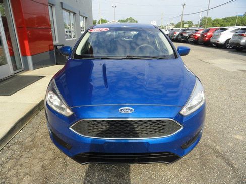 Used 2018 Ford Focus SE FWD image 6