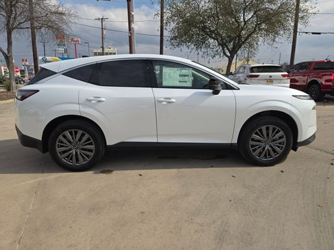 New 2026 Nissan Murano SL AWD/4WD image 2