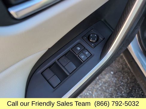 Used 2021 Toyota RAV4 XLE image 14