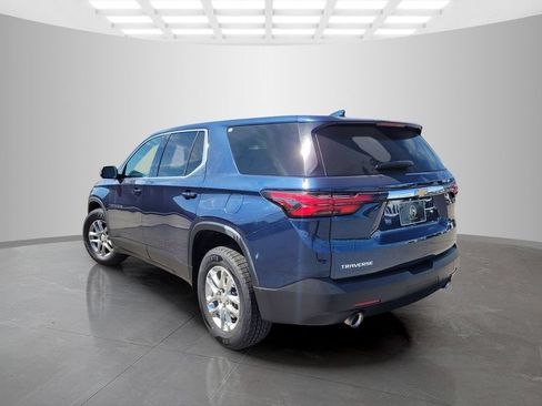Used 2023 Chevrolet Traverse LS FWD image 6