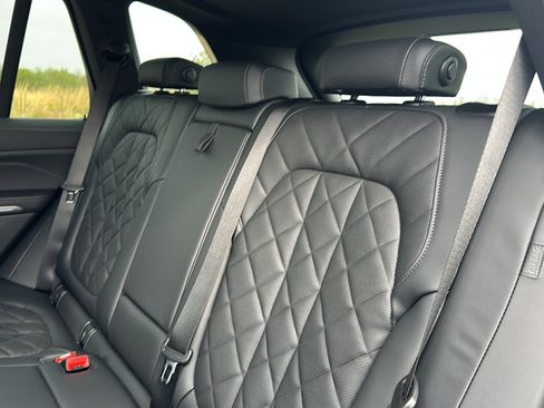 New 2026 BMW X5 xDrive40i w/ M Sport Package image 16