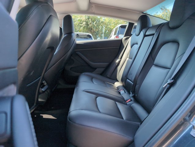 Used 2021 Tesla Model 3 Standard Range Plus RWD image 24